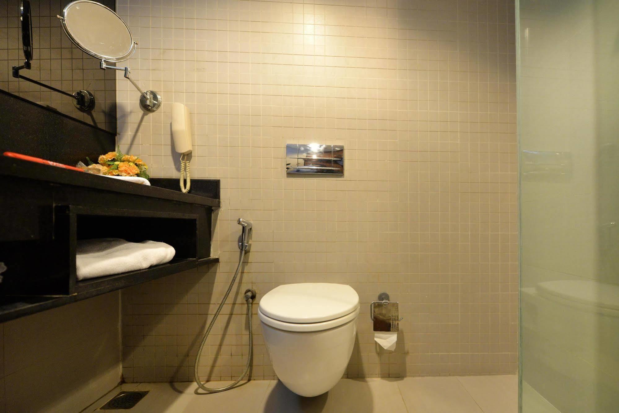 The Kay Hotel Vijayawāda Екстериор снимка