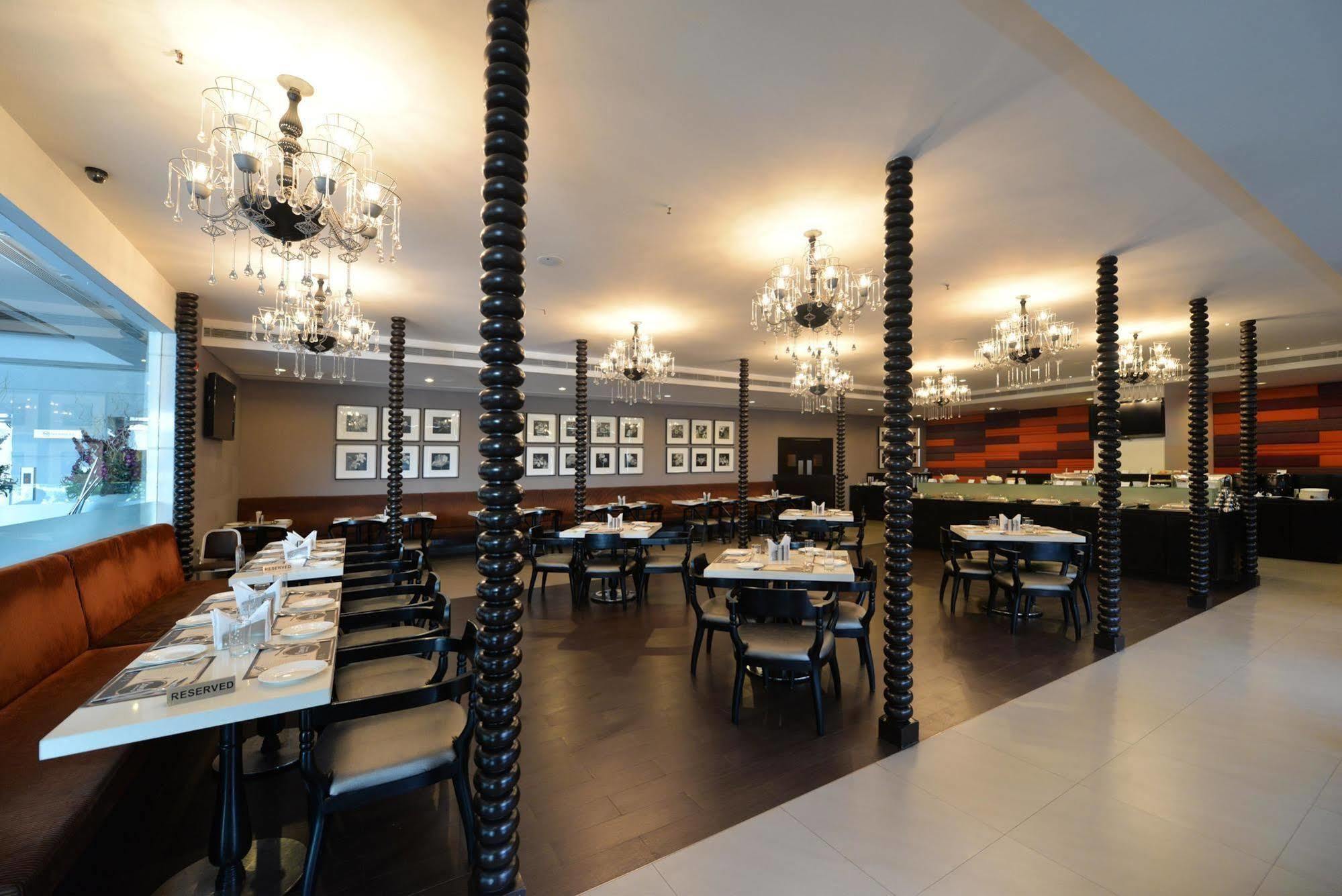 The Kay Hotel Vijayawāda Екстериор снимка